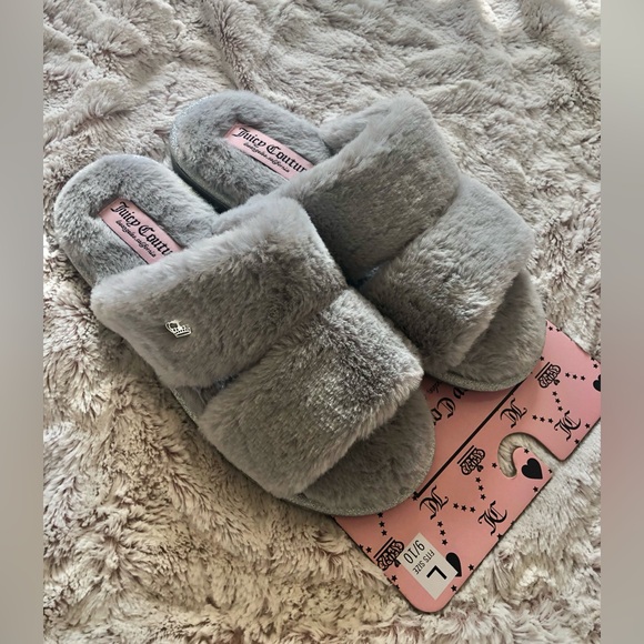 Juicy Couture Open Toe Gray Furry Slippers NWT - Picture 4 of 5